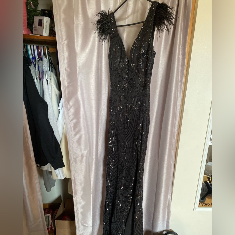 Black sequin Windsor prom dress - Picture 2 of 6